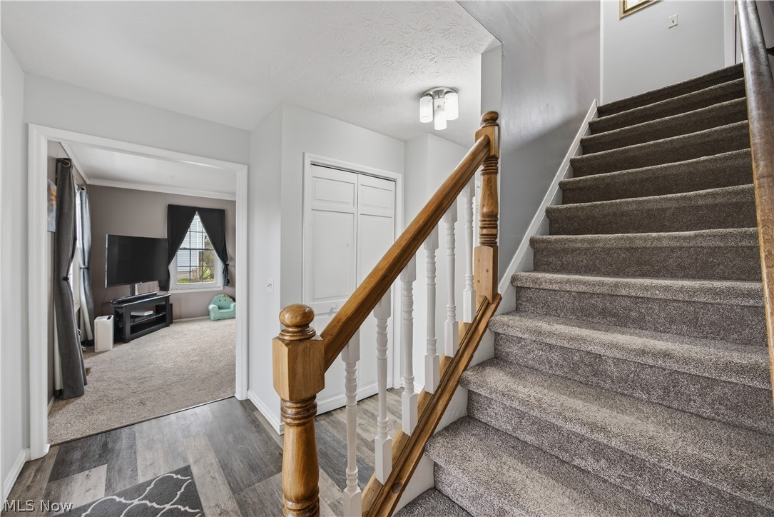 30 Chelmsford Drive Aurora OH 44202