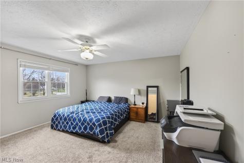 30 Chelmsford Drive Aurora OH 44202