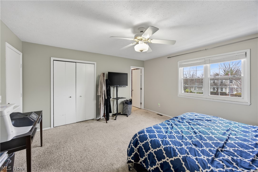 30 Chelmsford Drive Aurora OH 44202