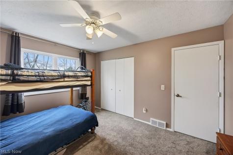 30 Chelmsford Drive Aurora OH 44202