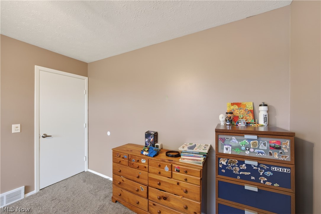 30 Chelmsford Drive Aurora OH 44202