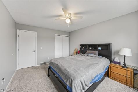30 Chelmsford Drive Aurora OH 44202