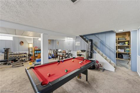 30 Chelmsford Drive Aurora OH 44202