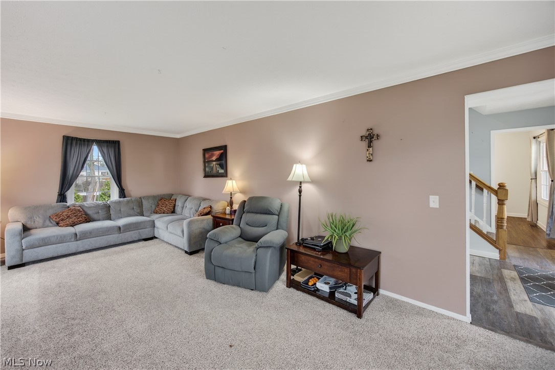 30 Chelmsford Drive Aurora OH 44202