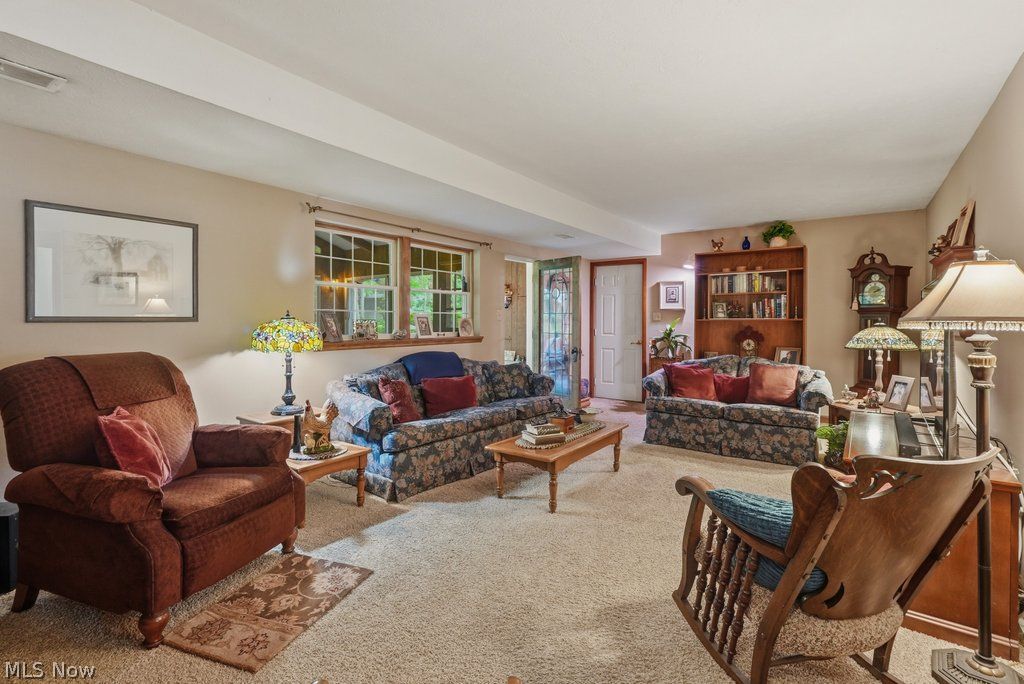 154 Pickwick Drive Northfield OH 44067