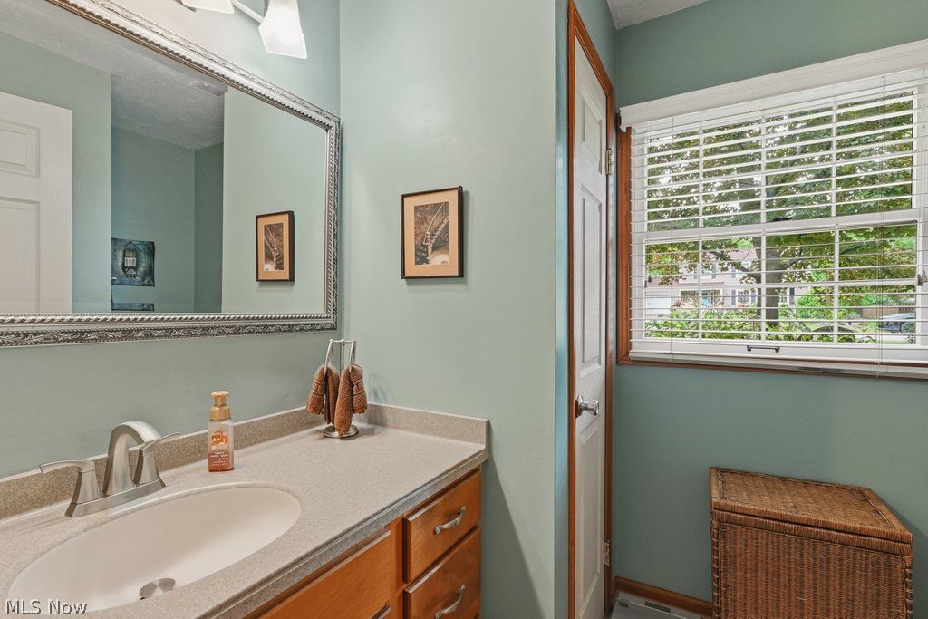 154 Pickwick Drive Northfield OH 44067