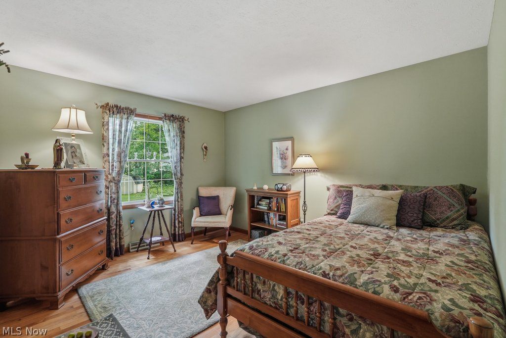 154 Pickwick Drive Northfield OH 44067