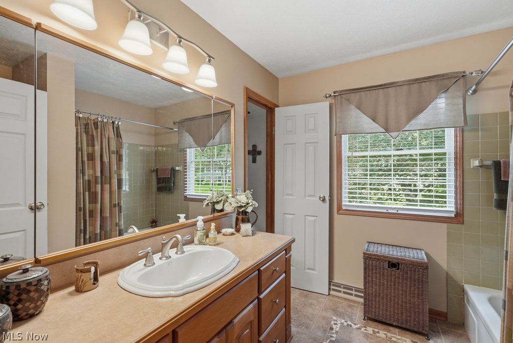 154 Pickwick Drive Northfield OH 44067