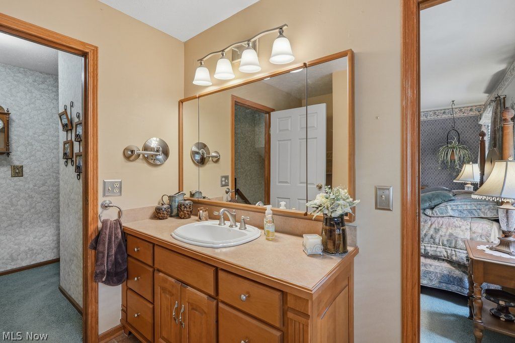 154 Pickwick Drive Northfield OH 44067