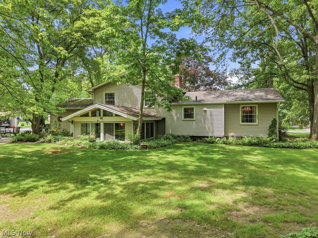 154 Pickwick Drive Northfield OH 44067