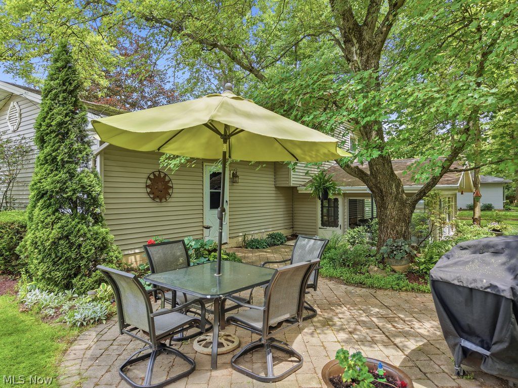 154 Pickwick Drive Northfield OH 44067