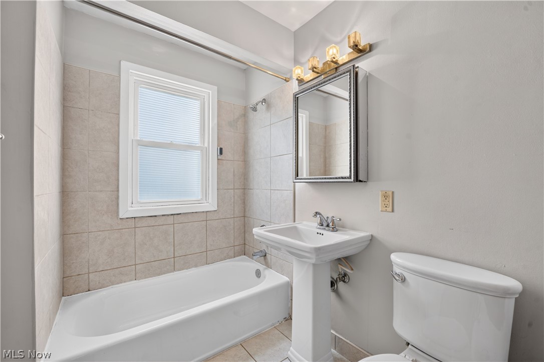5902 Morningside Drive Parma OH 44129