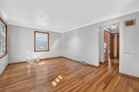 5902 Morningside Drive Parma OH 44129