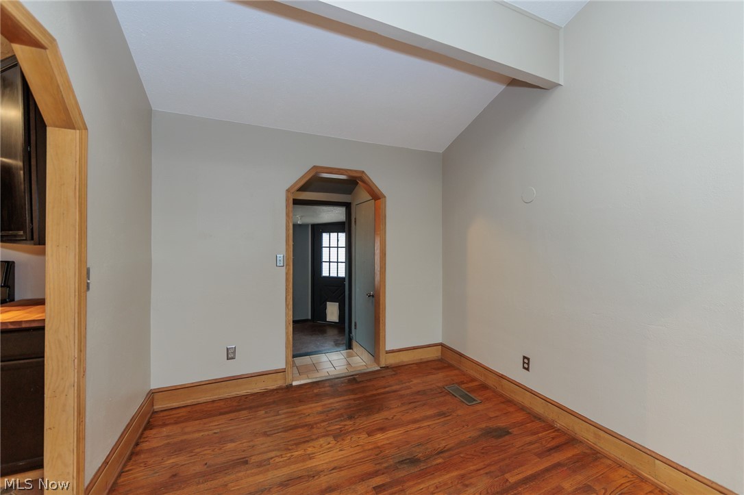 916 West Drive Sheffield Lake OH 44054