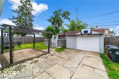 5000 Kenmore Avenue Parma OH 44134