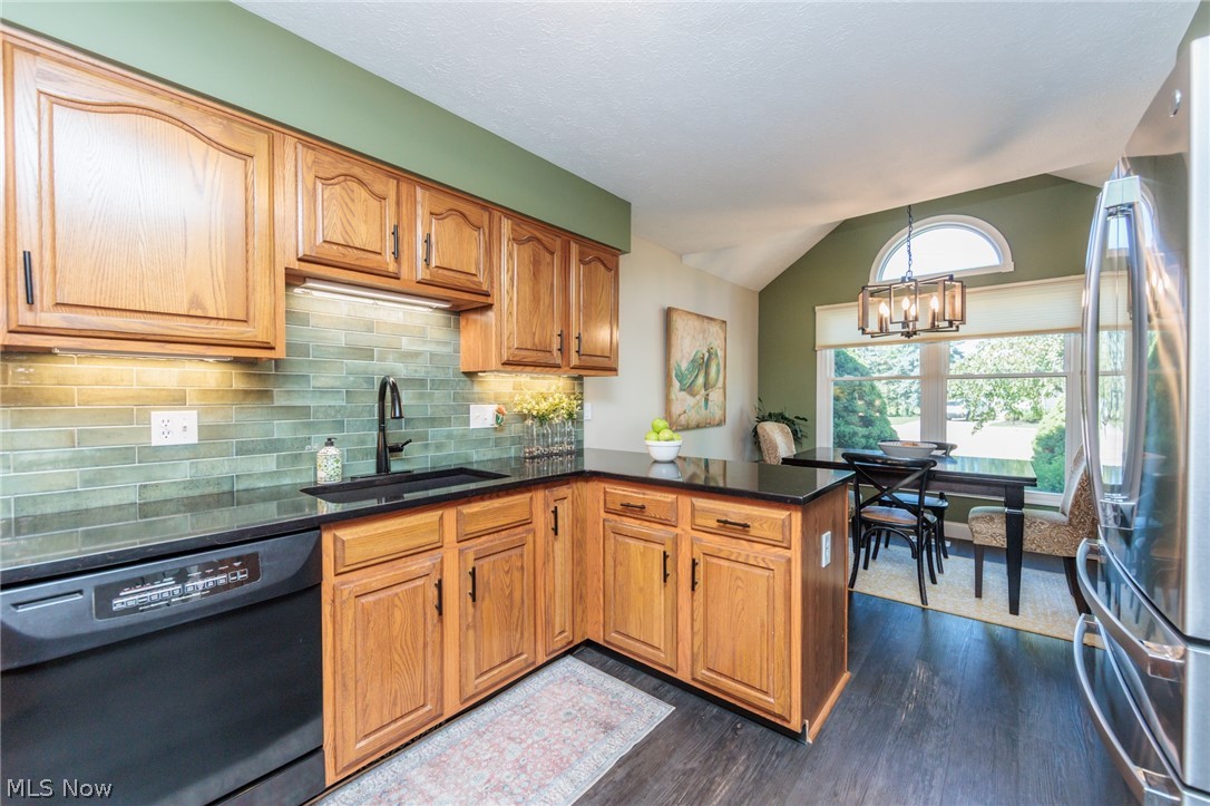 19687 Cross Creek Oval Strongsville OH 44136