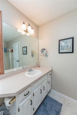 19687 Cross Creek Oval Strongsville OH 44136