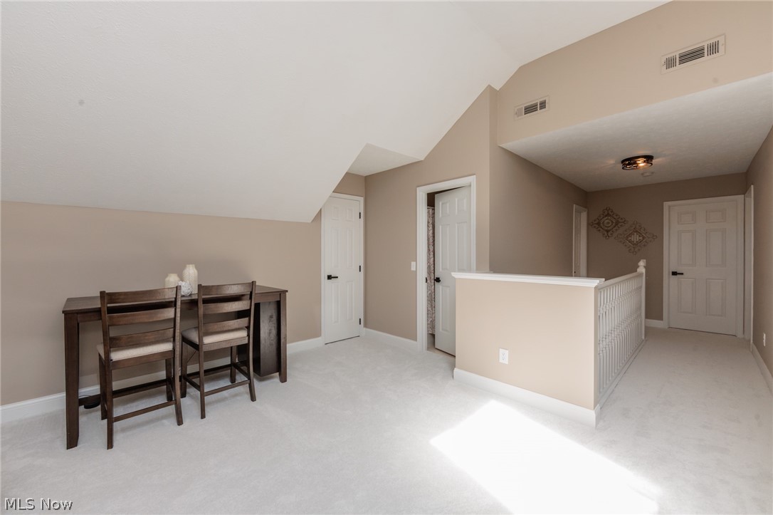19687 Cross Creek Oval Strongsville OH 44136