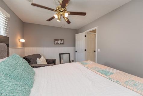 19687 Cross Creek Oval Strongsville OH 44136