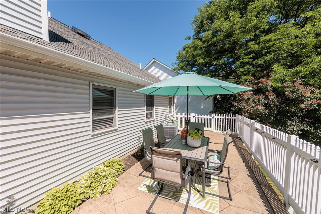 19687 Cross Creek Oval Strongsville OH 44136