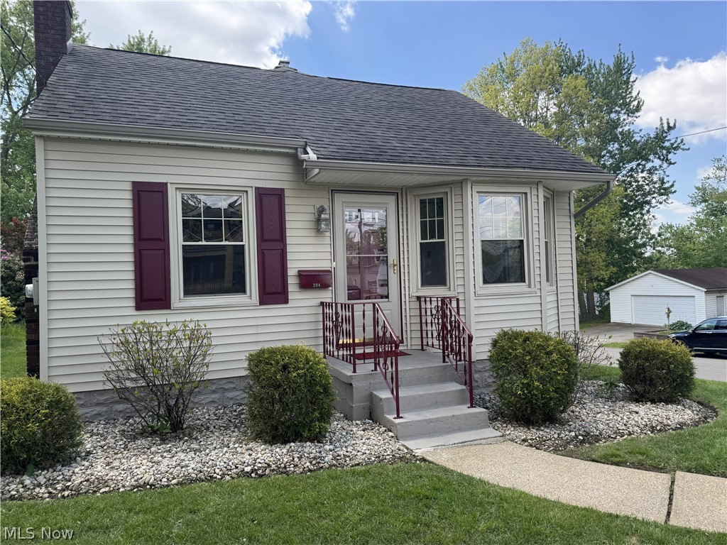 204 E Baird Avenue Barberton OH 44203