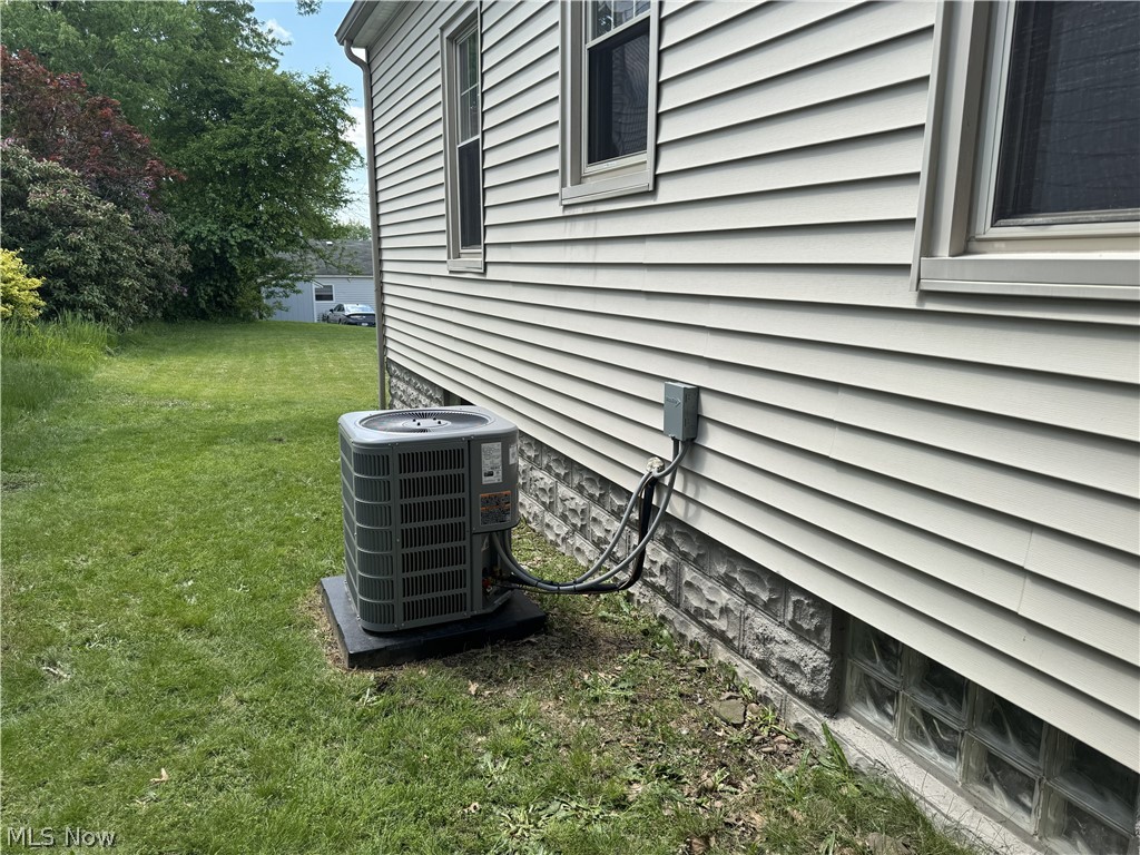 204 E Baird Avenue Barberton OH 44203