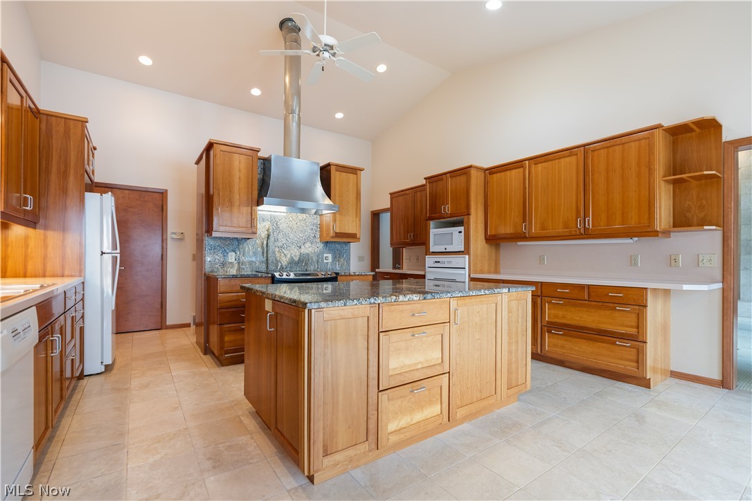 5234 Pinedrive Circle NW Canton OH 44718