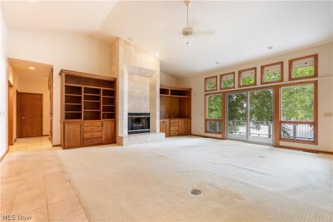 5234 Pinedrive Circle NW Canton OH 44718