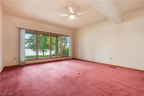 5234 Pinedrive Circle NW Canton OH 44718