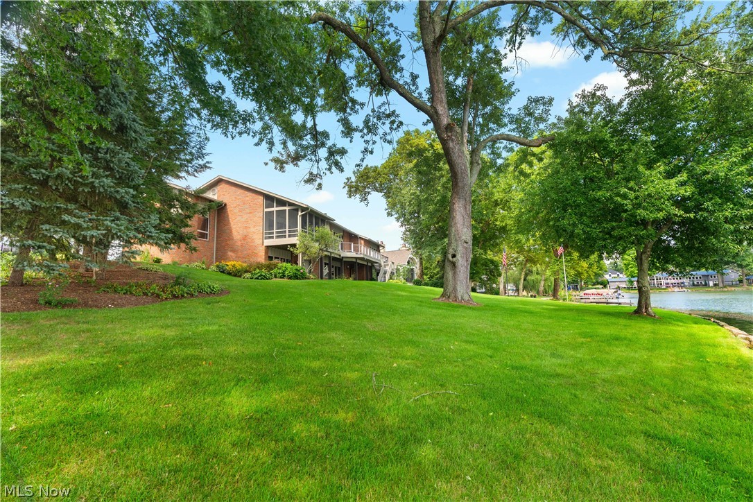 5234 Pinedrive Circle NW Canton OH 44718