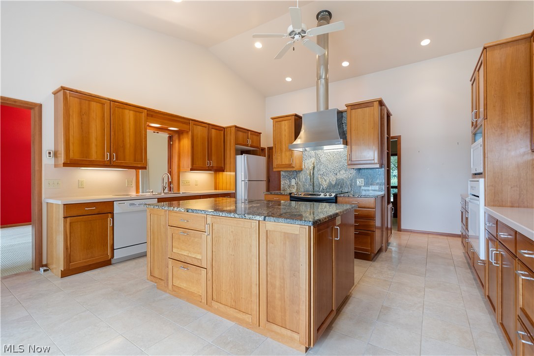 5234 Pinedrive Circle NW Canton OH 44718