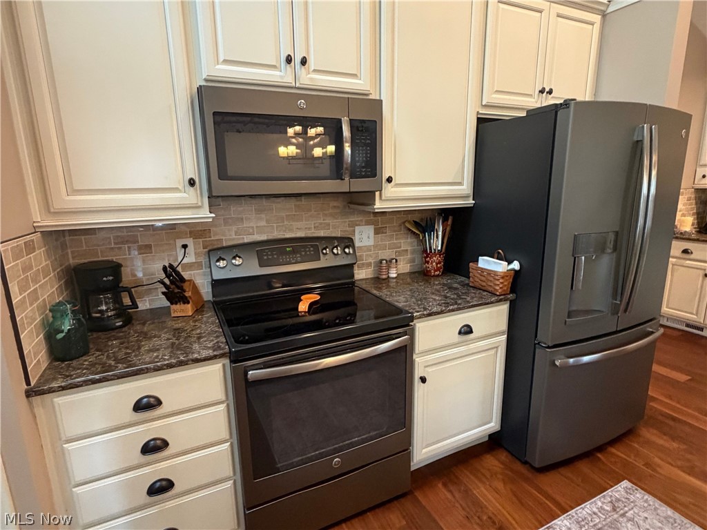 3312 Pine Ridge Drive Ravenna OH 44266