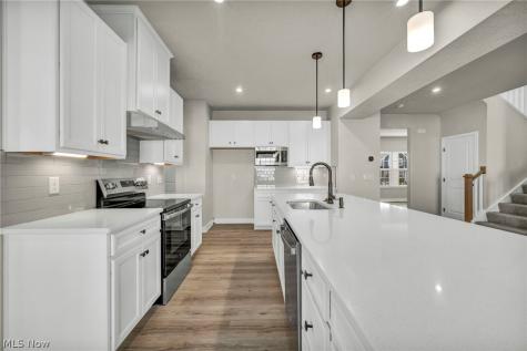 24050 W Pier Point Olmsted Falls OH 44138