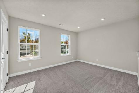 24050 W Pier Point Olmsted Falls OH 44138