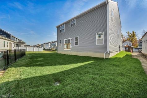 24050 W Pier Point Olmsted Falls OH 44138