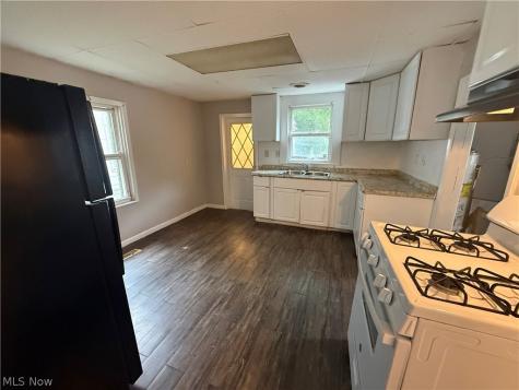 1956 W 50th Street Cleveland OH 44102