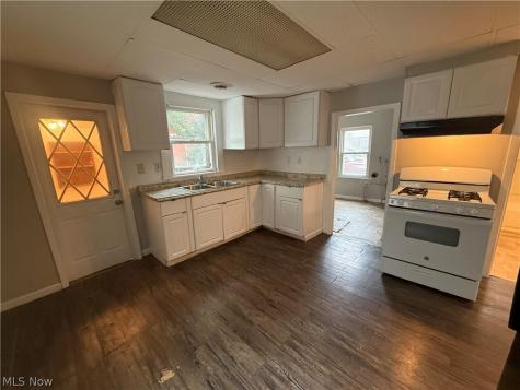 1956 W 50th Street Cleveland OH 44102