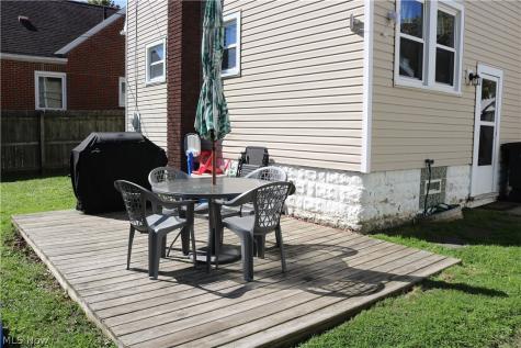 1567 Glenmount Avenue Akron OH 44301