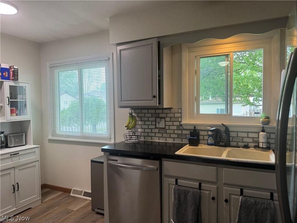 757 Abbe Road N Elyria OH 44035