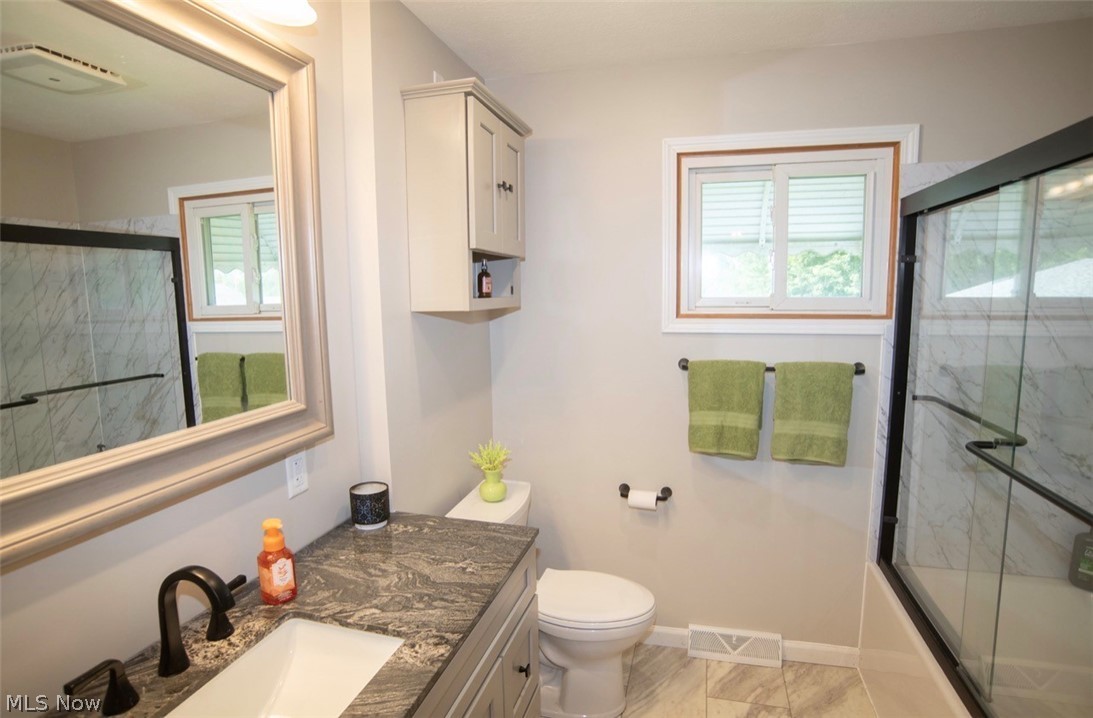 1575 Niles Cortland Road NE Warren OH 44484
