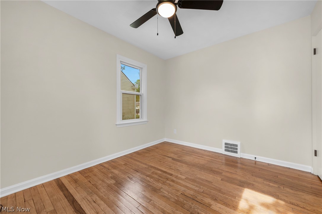 221 Inwood Boulevard Avon Lake OH 44012
