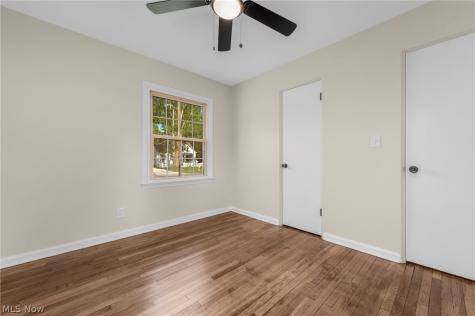 221 Inwood Boulevard Avon Lake OH 44012