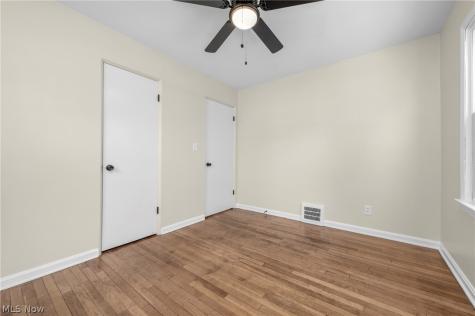 221 Inwood Boulevard Avon Lake OH 44012