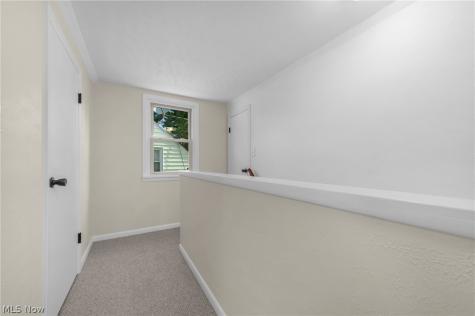 221 Inwood Boulevard Avon Lake OH 44012