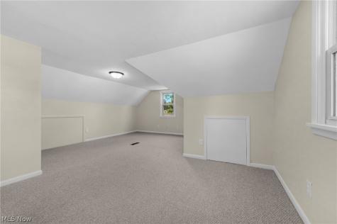 221 Inwood Boulevard Avon Lake OH 44012