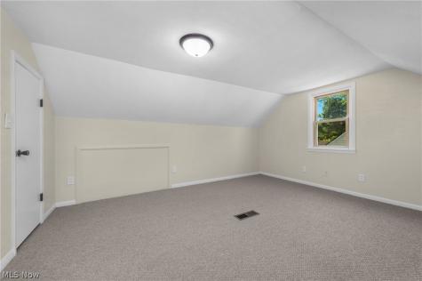 221 Inwood Boulevard Avon Lake OH 44012