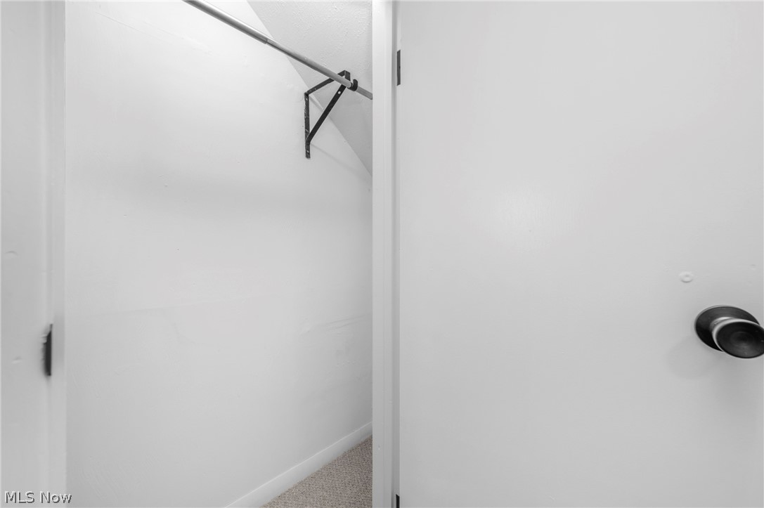221 Inwood Boulevard Avon Lake OH 44012