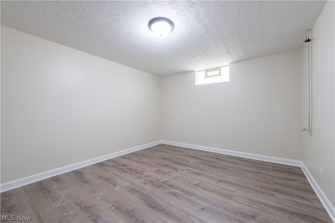 221 Inwood Boulevard Avon Lake OH 44012