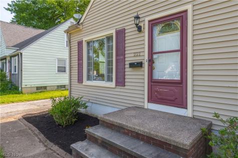 221 Inwood Boulevard Avon Lake OH 44012