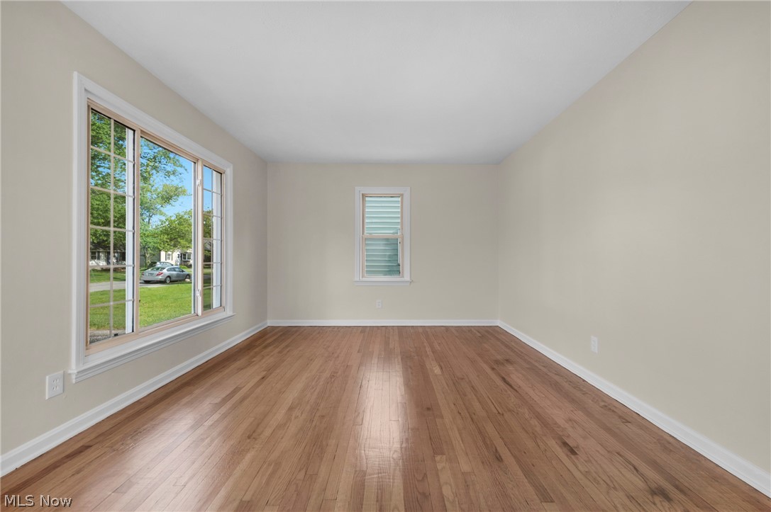 221 Inwood Boulevard Avon Lake OH 44012